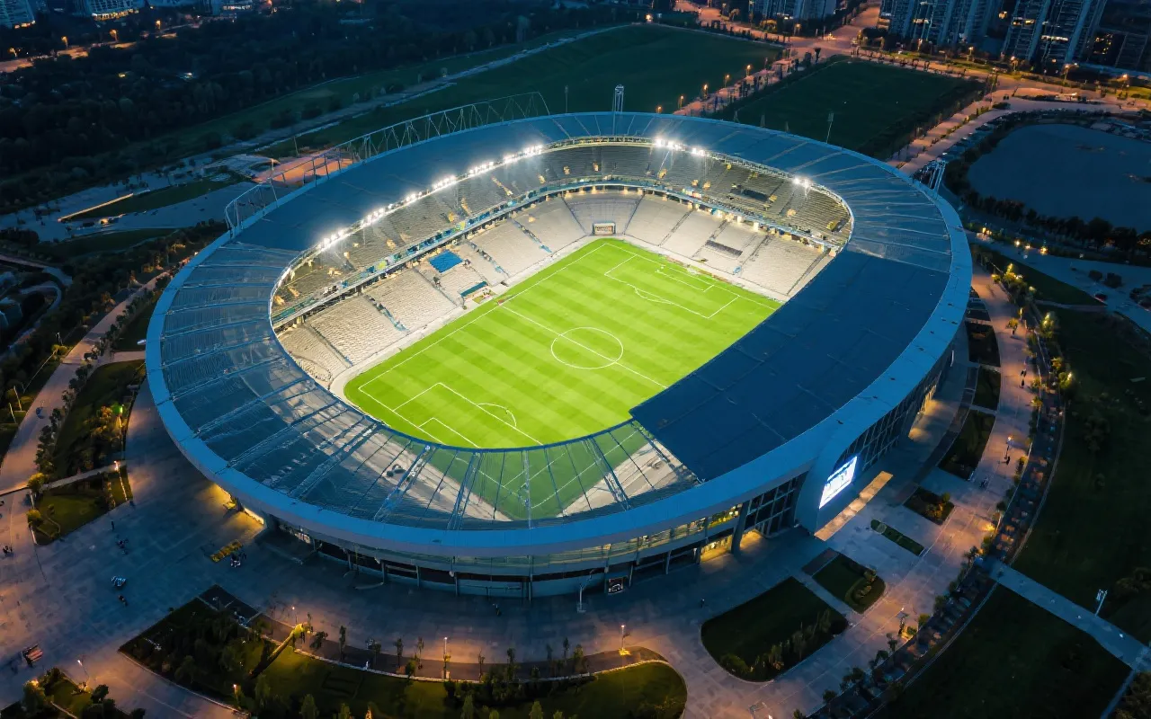 雷速体育 · 赛场视角